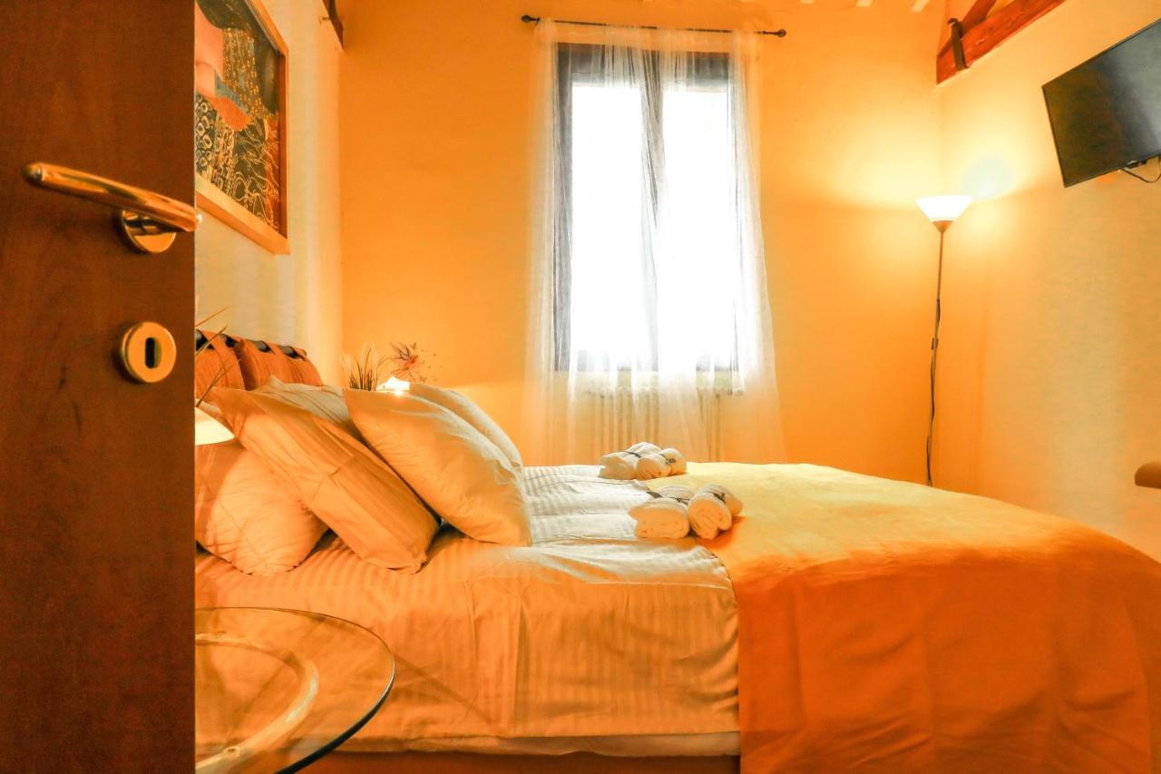 Casale Val D' Orcia- Relax E Lusso In Piscina Villa Torrita di Siena Kültér fotó